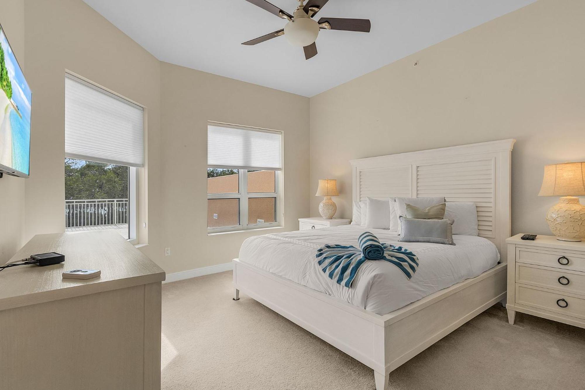Waterfront Condo W/ Bay Views, Pool & Tennis Court Форт Майерс Бийч Екстериор снимка