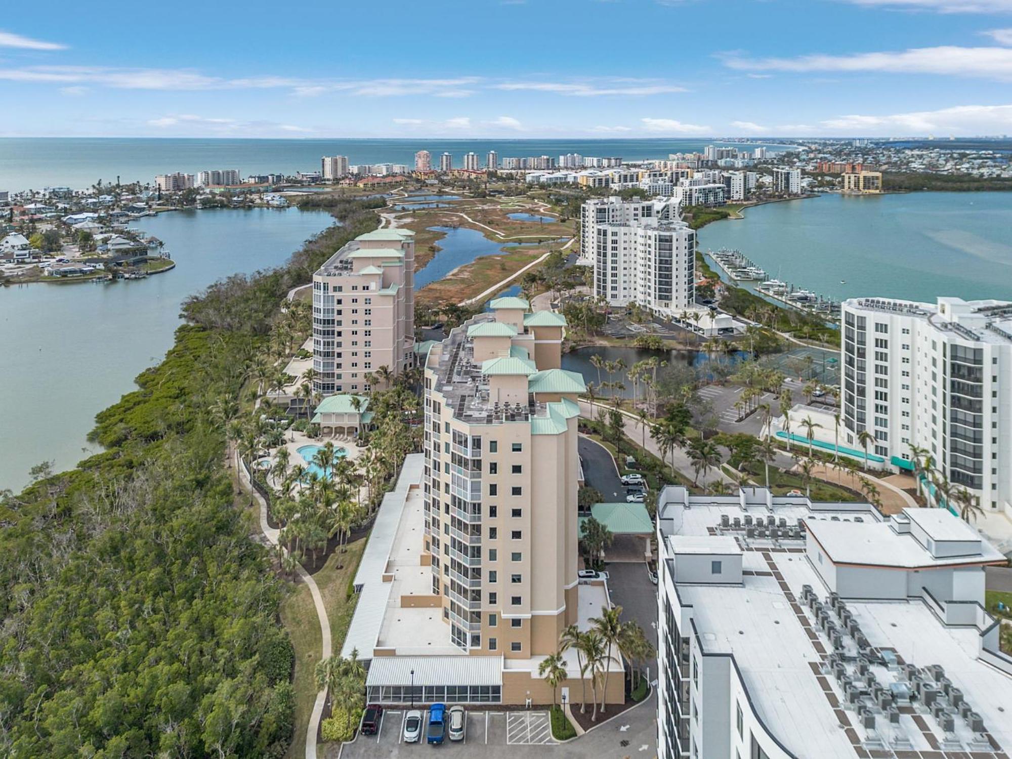 Waterfront Condo W/ Bay Views, Pool & Tennis Court Форт Майерс Бийч Екстериор снимка