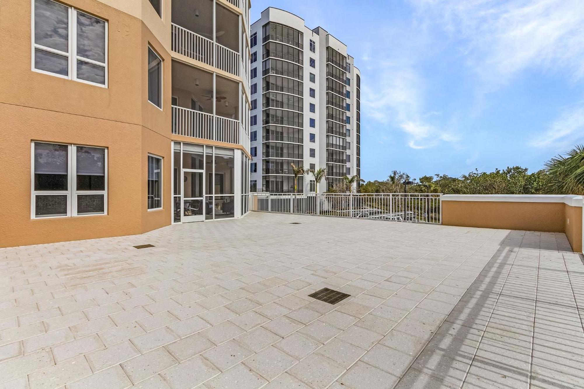Waterfront Condo W/ Bay Views, Pool & Tennis Court Форт Майерс Бийч Екстериор снимка